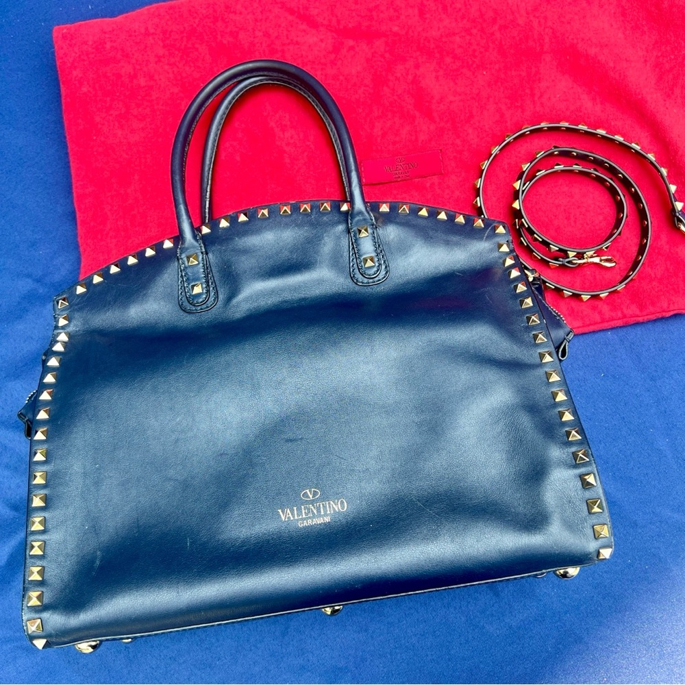 Valentino Garavani Rockstud dome handbag Navy Leather  💙